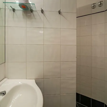 Bed & Breakfast Principe Amedeo 2*